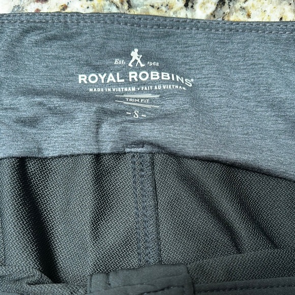 Royal Robbins Black Boot Cut Trim Fit Pants Hiking Exploring Women’s Small - Picture 4 of 9